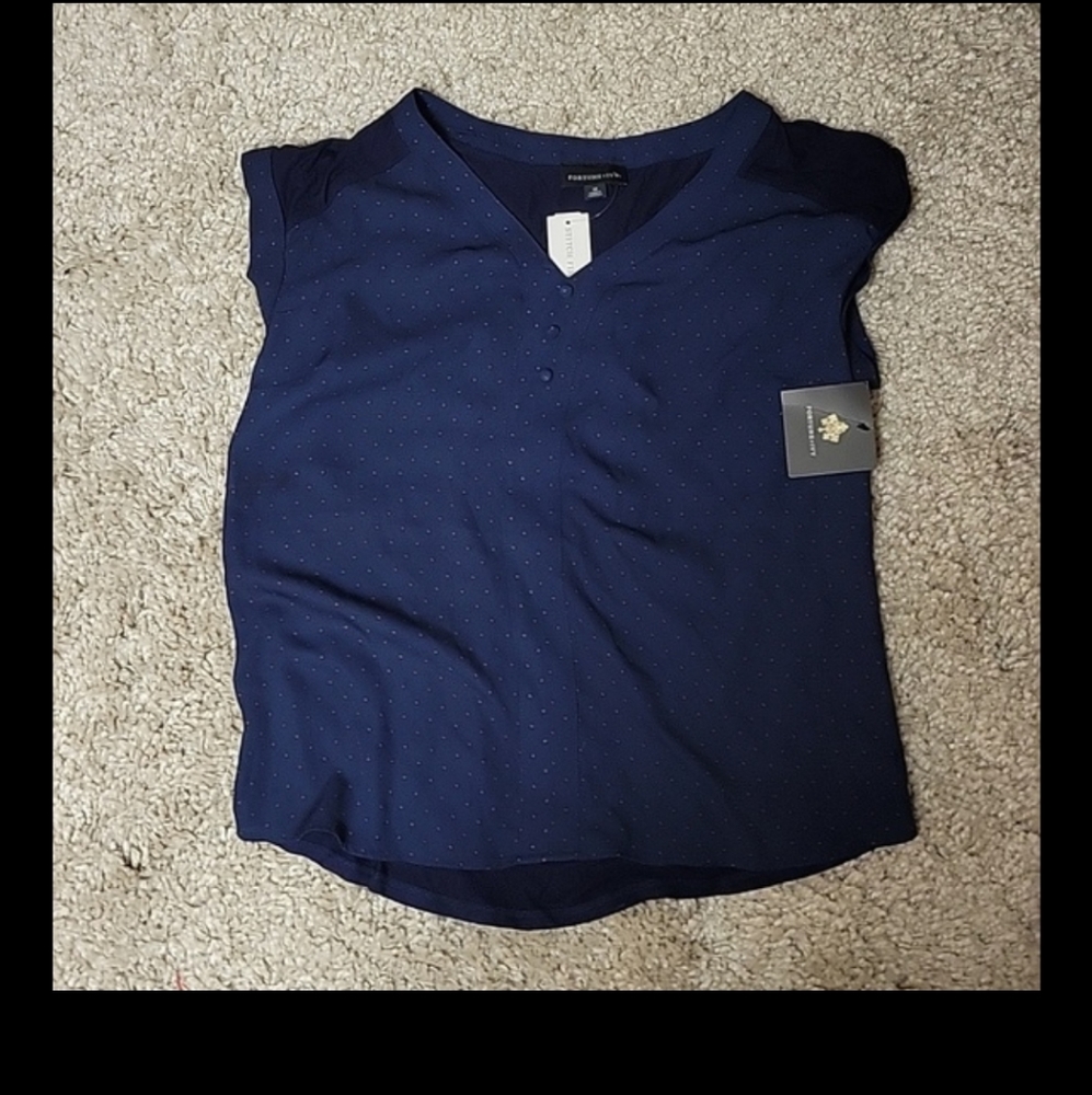 Women's capped sleeve shirt